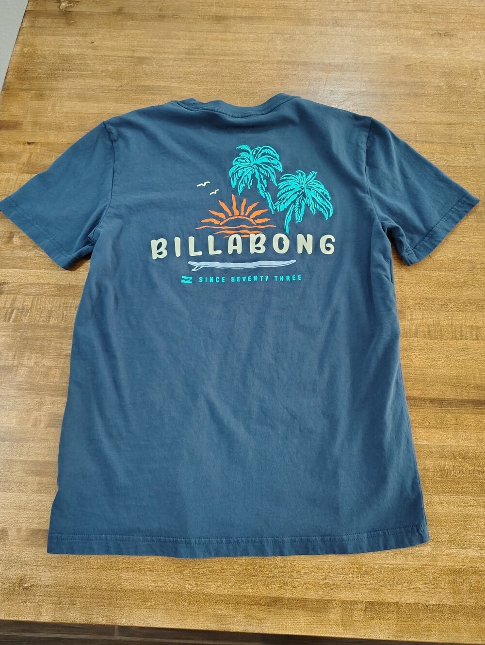 Billabong Dark Blue Teal & Orange Palm Sunset Graphic Tee Size S